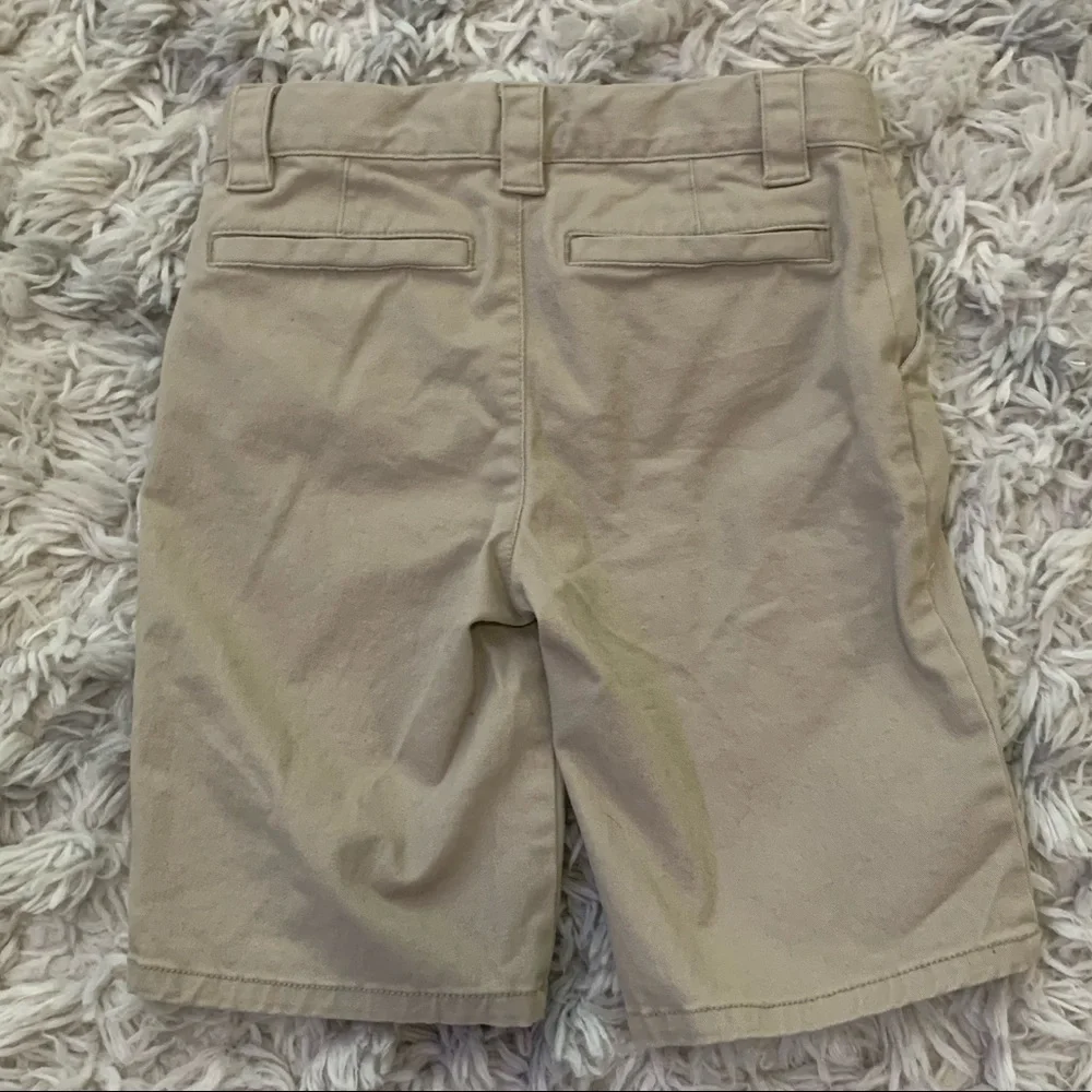 Cat & Jack girls khaki shorts adjustable waist. Size 8